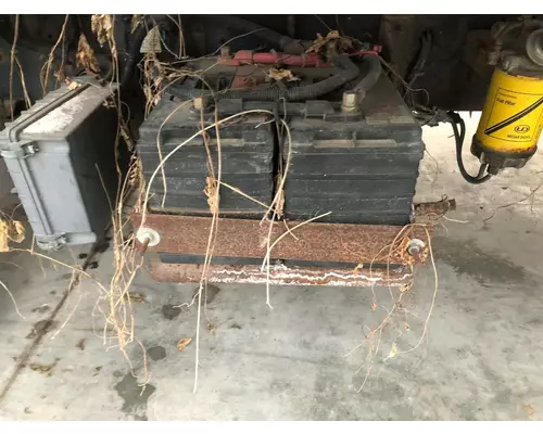 UD TRUCK UD2600 Battery Box