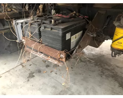 UD TRUCK UD2600 Battery Box