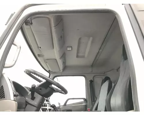 UD TRUCK UD2600 Cab Assembly