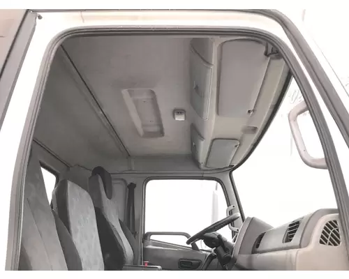 UD TRUCK UD2600 Cab Assembly
