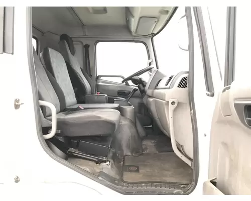 UD TRUCK UD2600 Cab Assembly