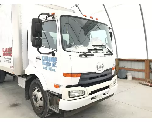 UD TRUCK UD2600 Cab Assembly