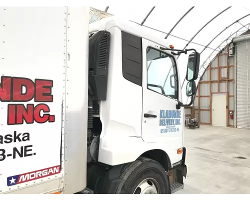 UD TRUCK UD2600 Cab Assembly