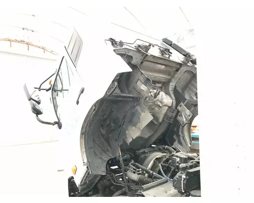 UD TRUCK UD2600 Cab Assembly