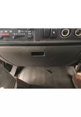 UD TRUCK UD2600 Dash Assembly