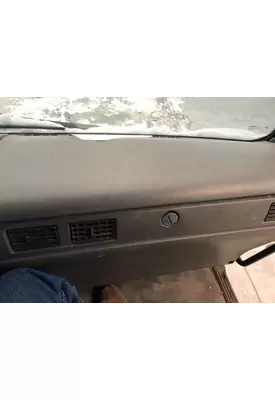 UD TRUCK UD2600 Dash Assembly
