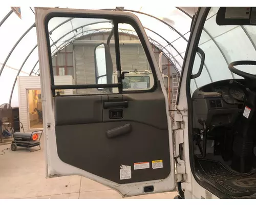 UD TRUCK UD2600 Door Assembly, Front