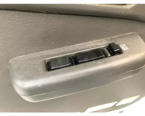 UD TRUCK UD2600 Door Assembly, Front