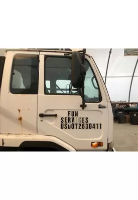 UD TRUCK UD2600 Door Assembly, Front