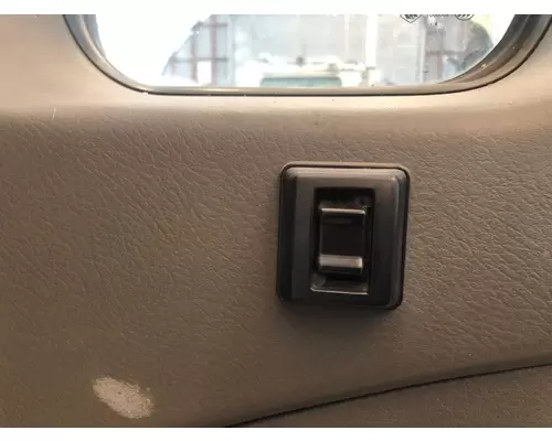 UD TRUCK UD2600 Door Assembly, Front