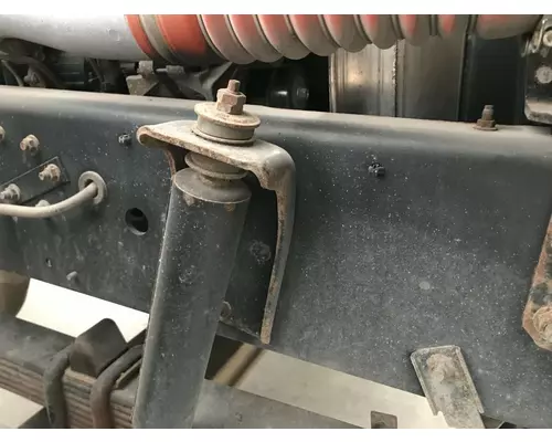 UD TRUCK UD2600 Suspension