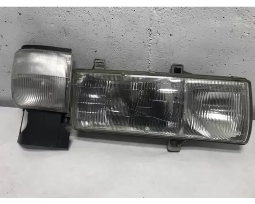 UD UD2000 Headlamp Assembly