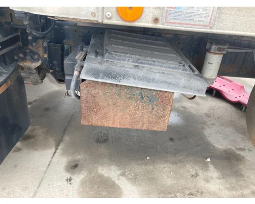 UD UD2600 Battery Box