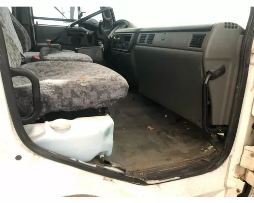 UD UD2600 Cab Assembly