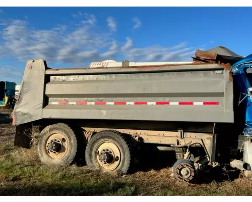 UNIDENTIFIABLE UNIDENTIFIABLE TRUCK BODIES, DUMP BED