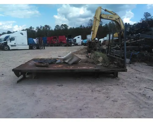 UNIDENTIFIABLE UNIDENTIFIABLE TRUCK BODIES, DUMP BED