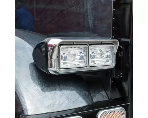 UNIVERSAL 4"x 6" LED Accessory Light