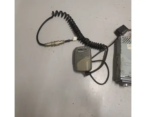 UNIVERSAL UNIVERSAL Radio