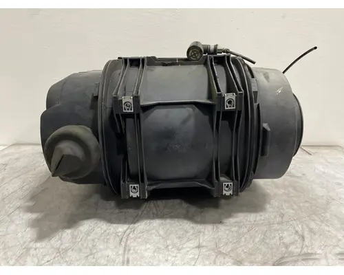 UNIVERSAL  Air Cleaner