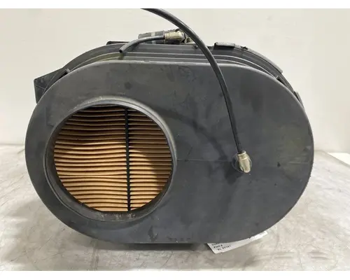 UNIVERSAL  Air Cleaner