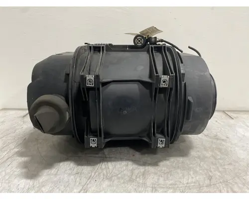 UNIVERSAL  Air Cleaner