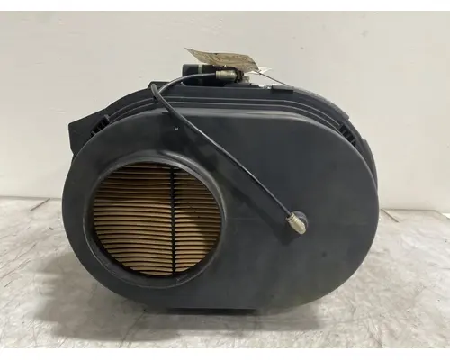 UNIVERSAL  Air Cleaner