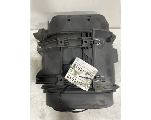 UNIVERSAL  Air Cleaner