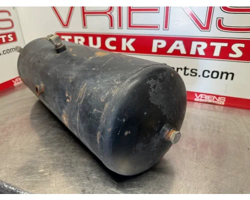 UNIVERSAL  Air Tank