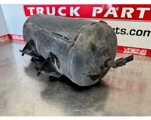 UNIVERSAL  Air Tank