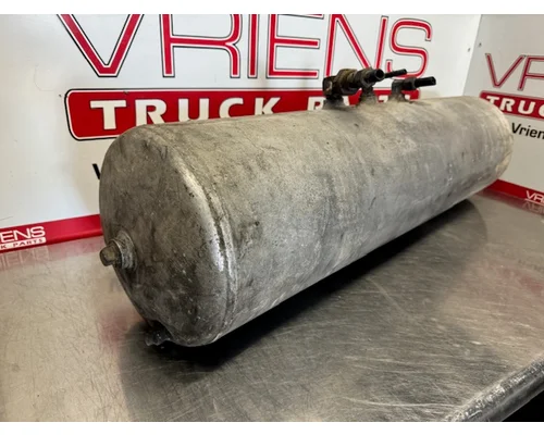 UNIVERSAL  Air Tank