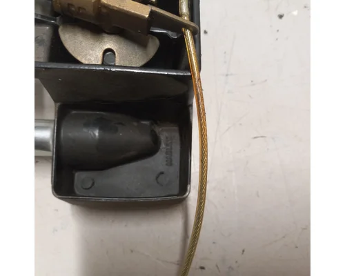 UNIVERSAL  Horn