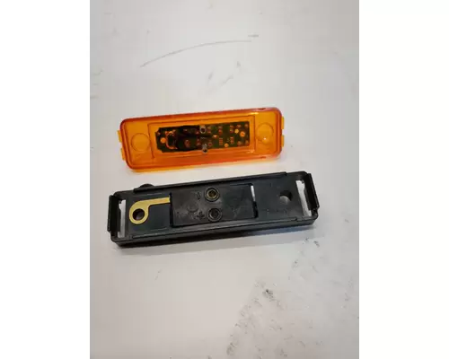 UNIVERSAL  Marker Light