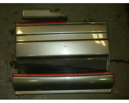UNKNOWN 9400 CAB SKIRTSIDE FAIRING