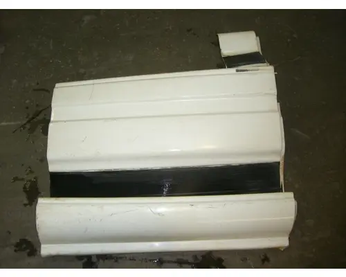 UNKNOWN 9400 CAB SKIRTSIDE FAIRING