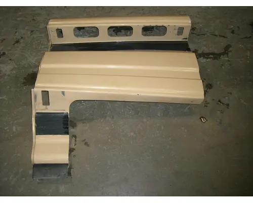 UNKNOWN 9400 CAB SKIRTSIDE FAIRING