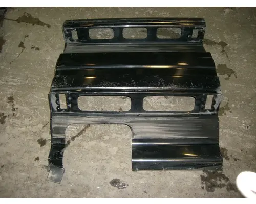 UNKNOWN 9400 CAB SKIRTSIDE FAIRING