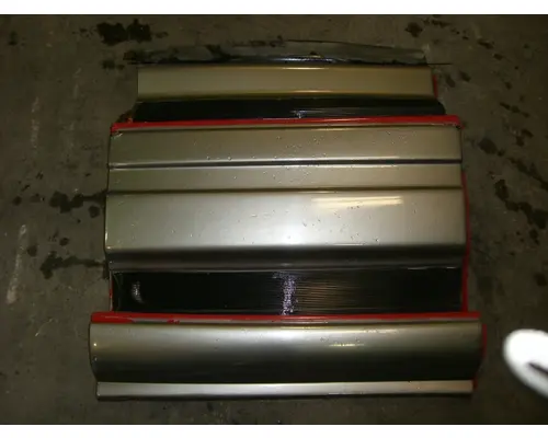 UNKNOWN 9400 CAB SKIRTSIDE FAIRING