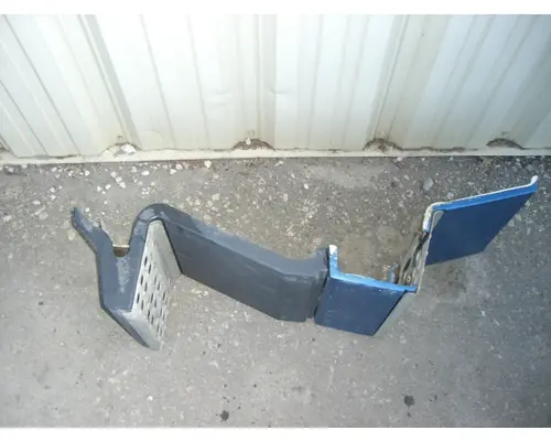 UNKNOWN FLD120 CAB SKIRTSIDE FAIRING