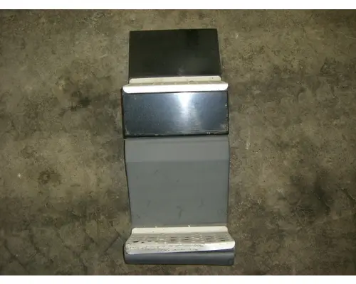 UNKNOWN FLD120 CAB SKIRTSIDE FAIRING