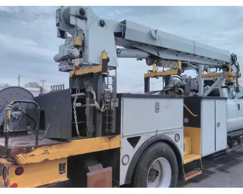 UTILITY/SERVICE BED ALTEC-CARLISLE TRUCK BODIES, BOX VANFLATBEDUTILITY