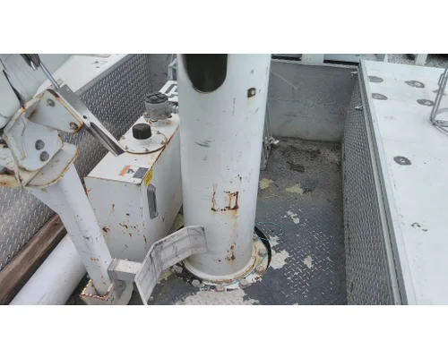 UTILITY/SERVICE BED ALTEC-CARLISLE TRUCK BODIES, BOX VANFLATBEDUTILITY