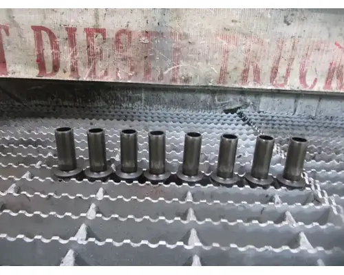 Brackets, Misc. UD/Nissan FD35T Machinery And Truck Parts