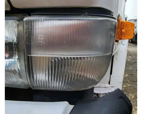 Headlamp Assembly UD/Nissan UD1800CS Complete Recycling Group LLC