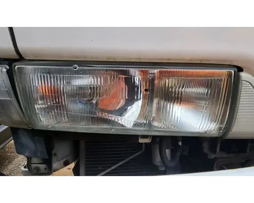 Headlamp Assembly UD/Nissan UD1800CS Complete Recycling Group LLC
