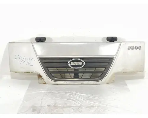 Grille UD/Nissan UD3300 Complete Recycling Group LLC