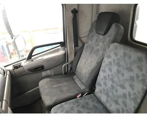 Seat, Front UD TRUCK UD2600 Vander Haags Inc Cb