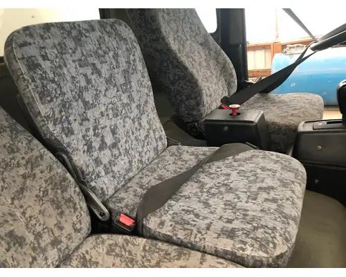 Seat, Front UD TRUCK UD2600 Vander Haags Inc Cb