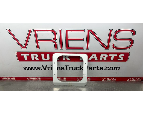 Body Parts, Misc. UNIVERSAL  Vriens Truck Parts