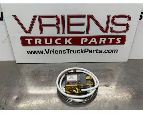 Dash / Console Switch UNIVERSAL  Vriens Truck Parts