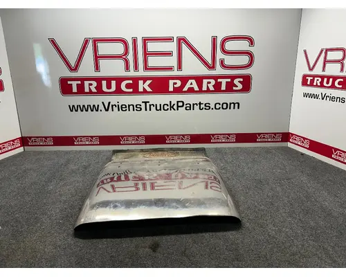 Fender Moulding UNIVERSAL  Vriens Truck Parts